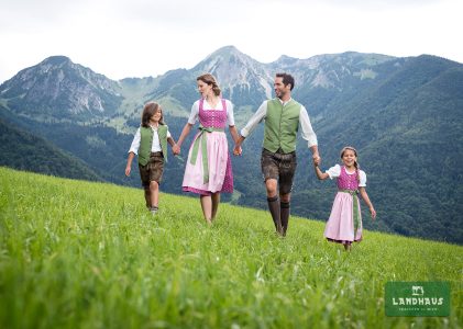 Dirndl, Dirndl rundherum